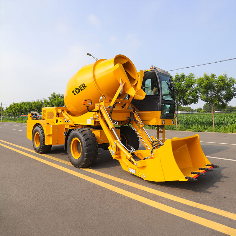 Small Concrete Mixer Truck