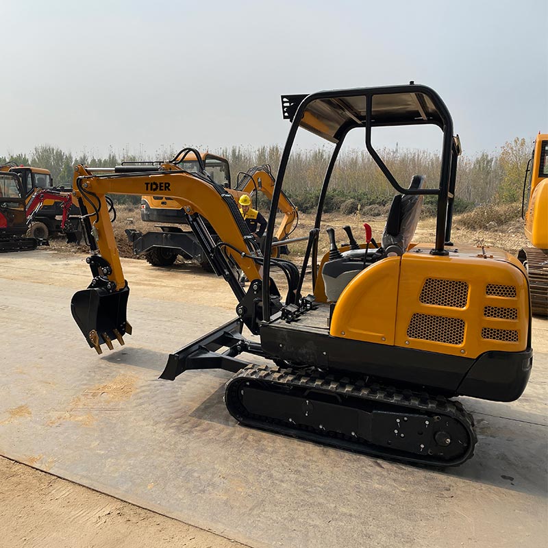 3 Ton Mini Excavator with Danfoss Motors & Rear Tail Design