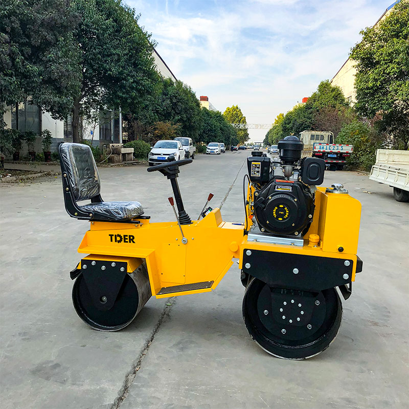 800kg Compact Road Roller with Hydraulic Oil Cooler