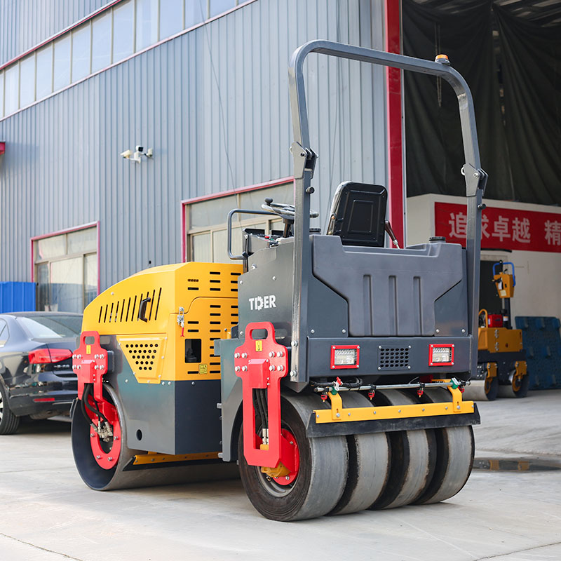 3 Ton Diesel Road Roller with Steel Drum & Pneumatic Tires
