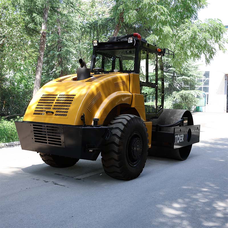 12 Ton Single Drum Vibratory Roller for High Altitude