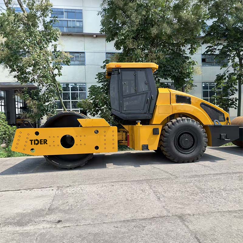 20 Ton Single Drum Road Roller with Linde Hydraulics